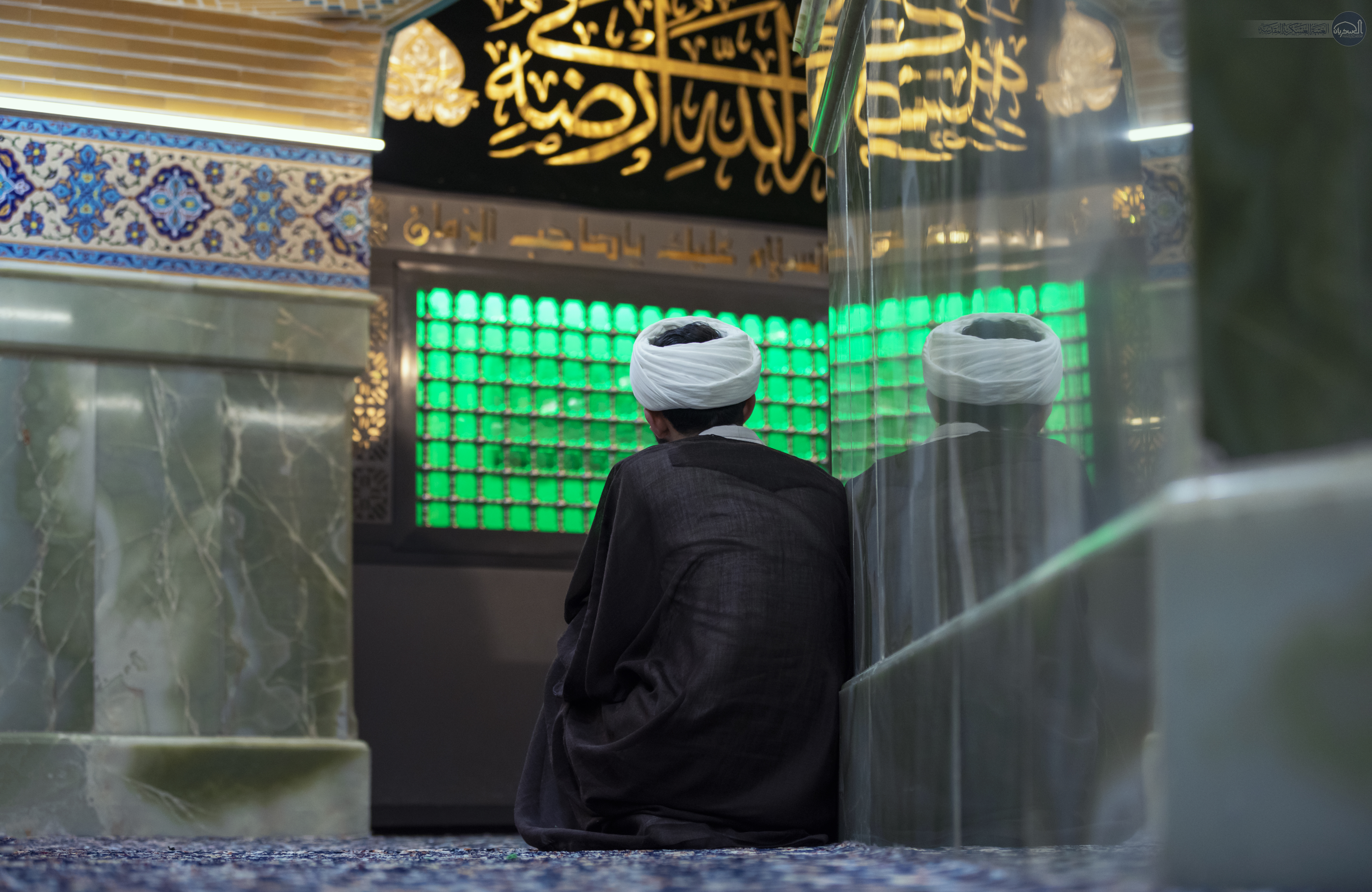 اللهم صل على محمد وآل محمد 