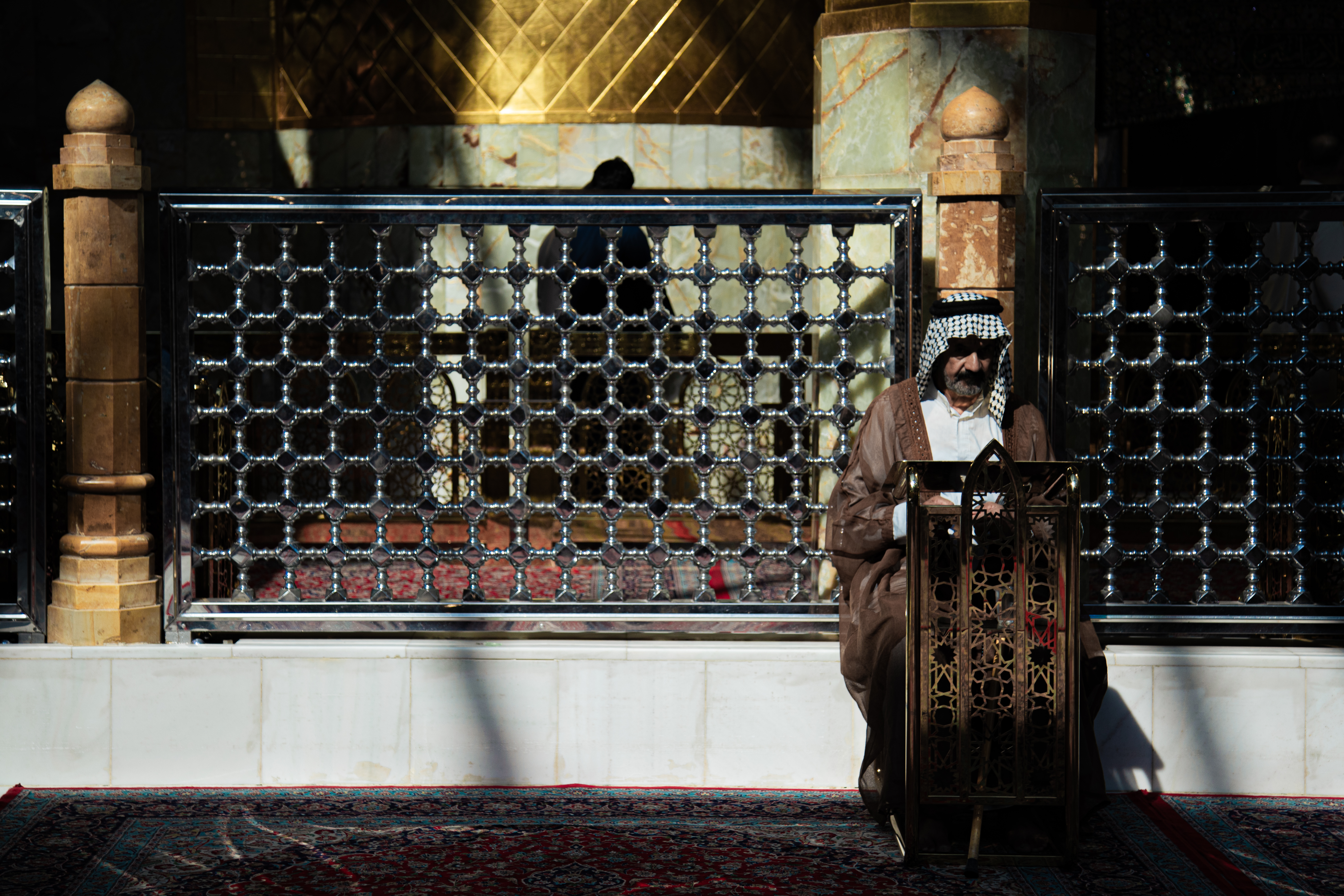 اللهم صل على محمد وآل محمد 