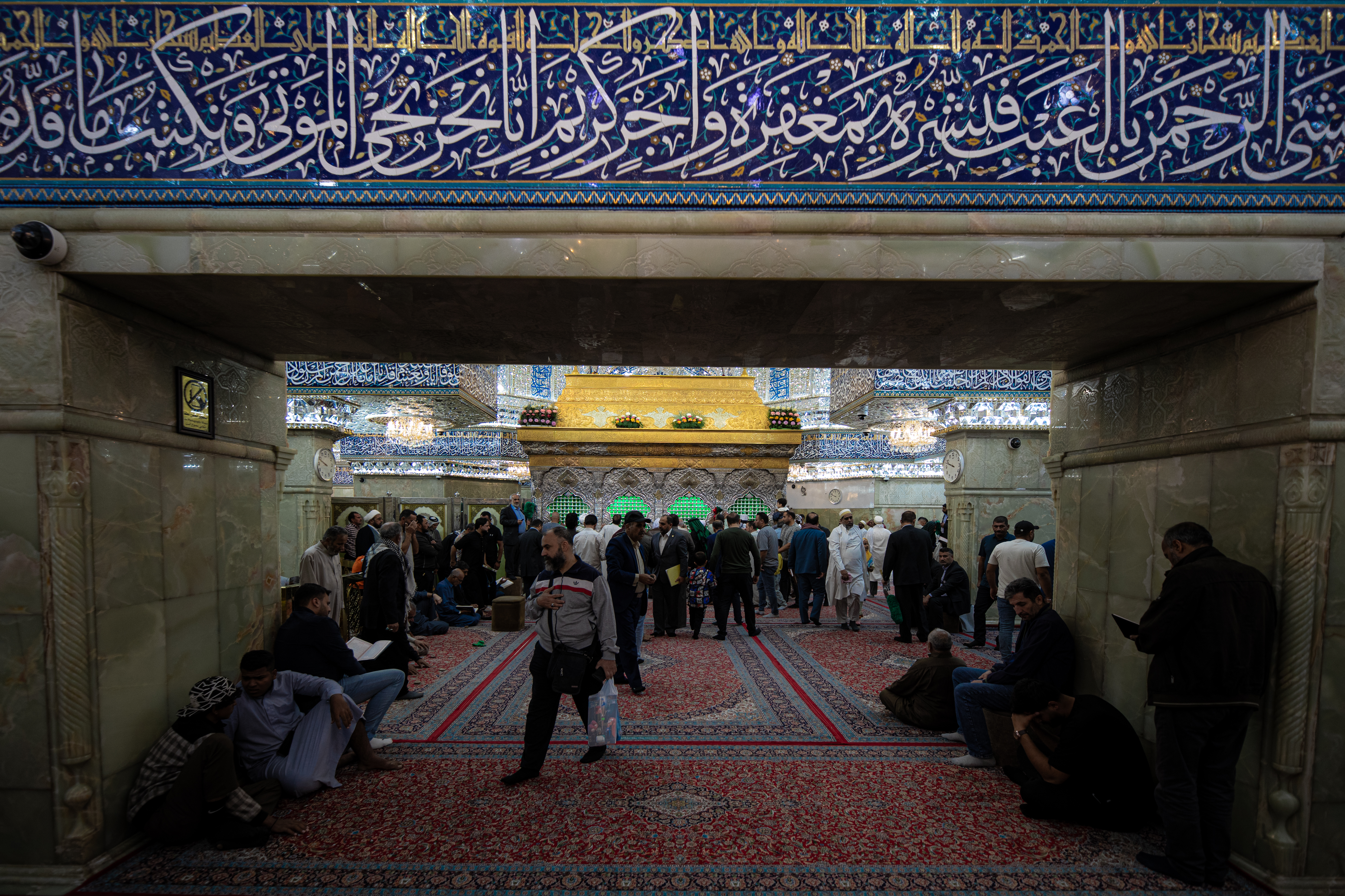 اللهم صل على محمد وآل محمد
