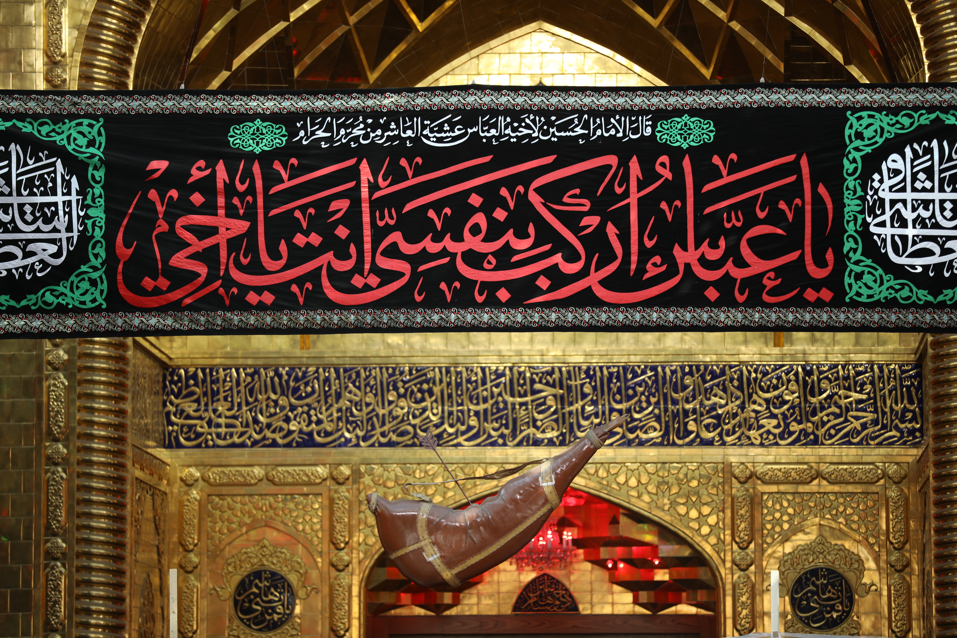 أَشْهَدُ ـ وأُشْهِدُ اللهَ ـ أَنَّكَ مَضَيْتَ عَلَى مَا مَضَى بِهِ الْبَدْرِيُّونَ وَالْمُجَاهِدُونَ فِي سَبيلِ اللهِ ..
