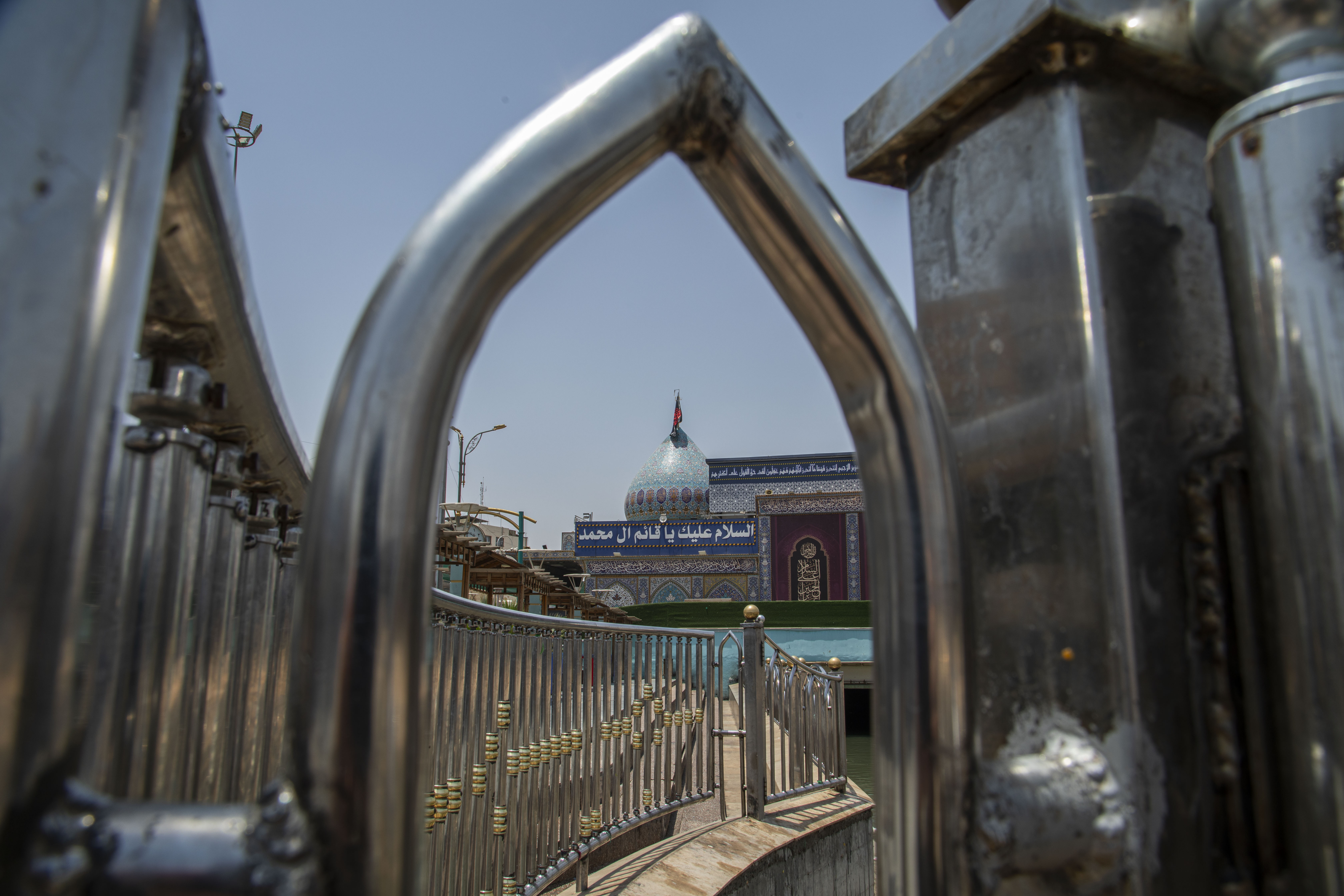 بِنَفْسِي أَنْتَ مِنْ تِلادِ نِعَمٍ لا تُضَاهَى ،