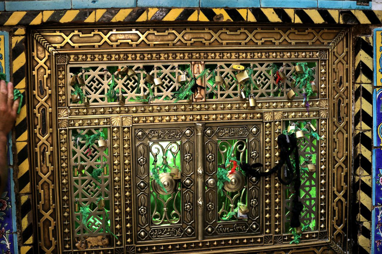 اَلسَّلامُ عَلَيْكَ يَا أَبَا الْفَضْلِ الْعَبَّاسَ بْنَ أَمِيرِ الْمُؤْمِنينَ