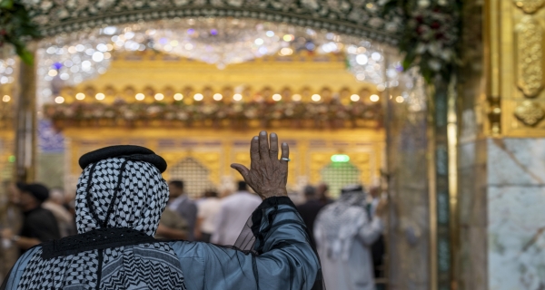 السلام عليك يا أبا الفضل العباس