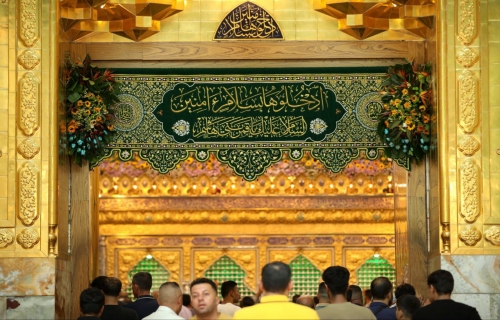 قَتَلَ اللهُ أُمَّةً قَتَلَتْكُمْ بِالأَيْدِي وَالأَلْسُنِ