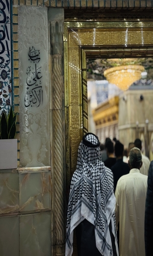 وَأمِنَ مَن لَجَأ إلَيكُم يا مَوْلايَ يا اَبا عَبْدِاللهِ