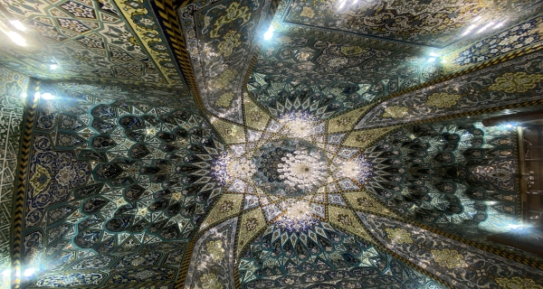 زخارف ونقوش أسلامية في العتبة الكاظمية المقدسة 