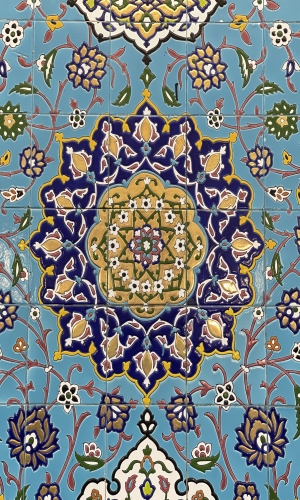 نقوش وزخارف أسلامية في العتبة الحسينية 