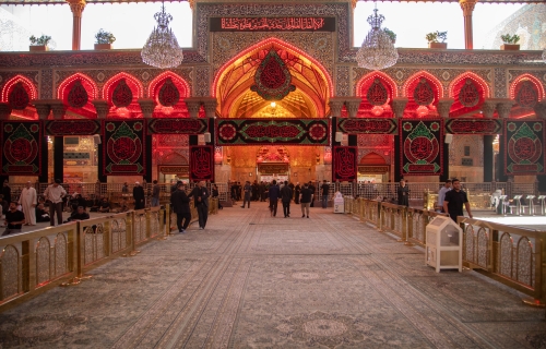 السَّلامُ عَلى ابْنِ خَاتَمِ الأنبِيَاءِ