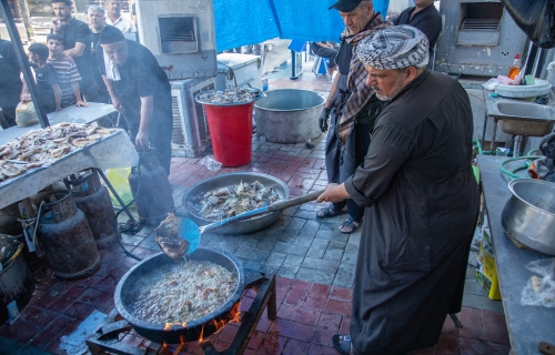 موكب عزاء الحسين يرحبون بزائري الإمام الحسين (ع)