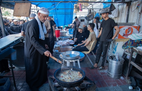  موكب عزاء الحسين يرحبون بزائري الإمام الحسين (ع)