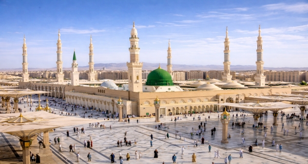 عن الرسولِ الأعظمِ محمّد